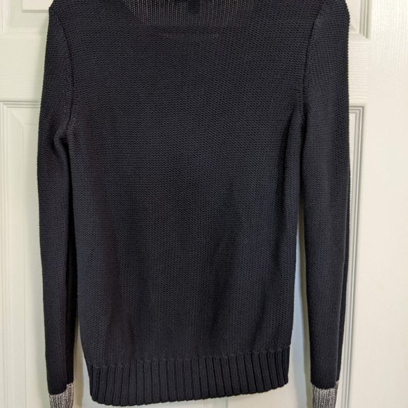 Banana Republic Navy with Silver Trim Sweater Size Large 12-14 - Picture 4 of 4